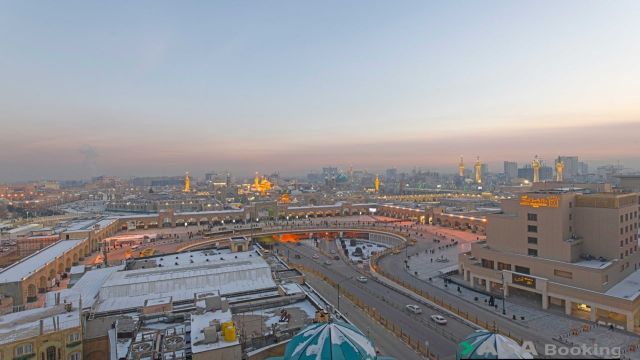 نمای ظاهری هتل قصرالضیافه قدس