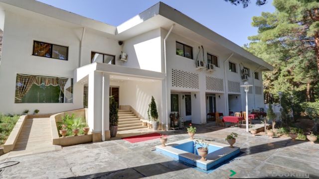 نمای ظاهری مهمانپذیر جهانگردی